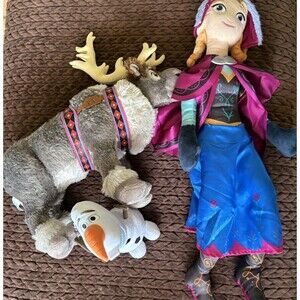 Frozen stuffed animals lot, Anna, Olaf, And Sven